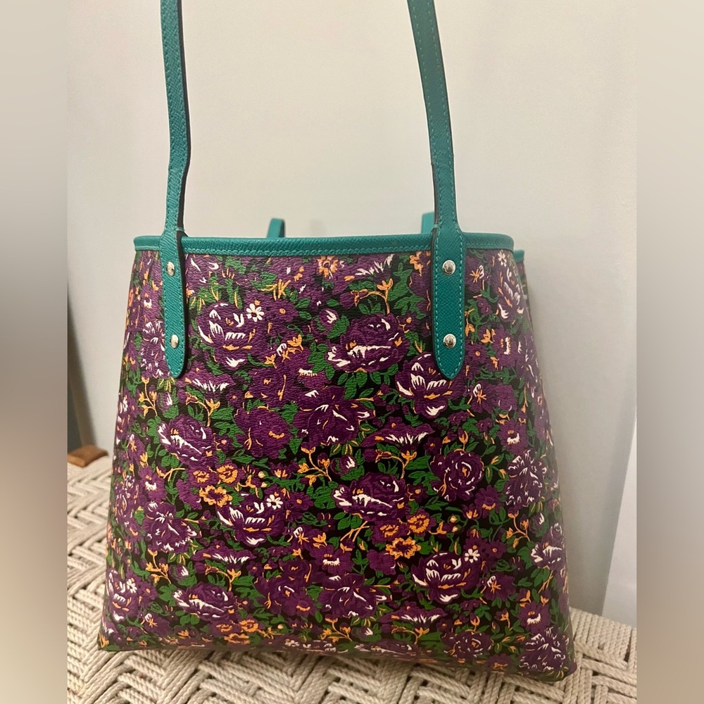 Coach Reversible Tote - Picture 4 of 10